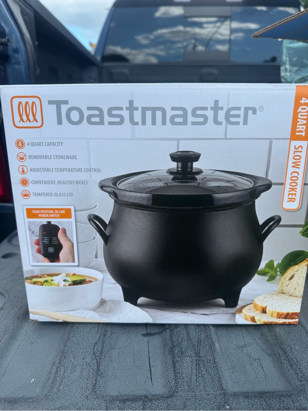 Toastmaster 4-Quart Black Slow Cooker with Removable Stoneware